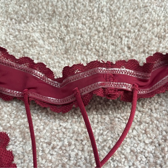Victoria Secret Pink Bralette with straps - Picture 4 of 13